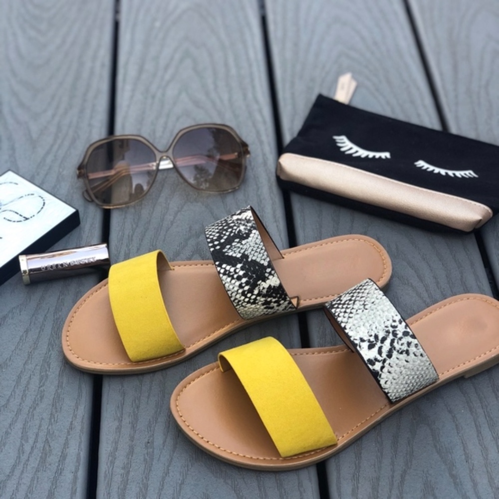 BELLE Slip on Sandals - YELLOW - Picture 2 of 4